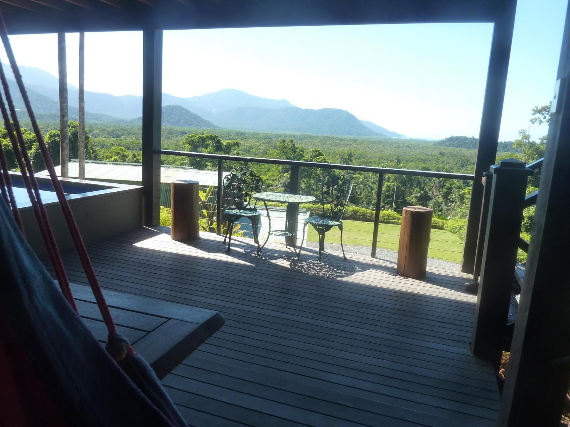 Daintree Homes - La Vista Holiday home *